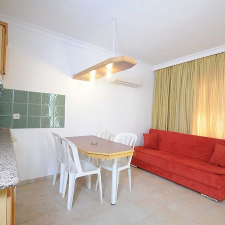 Kocer Club Apartments 말마리스 외부 사진