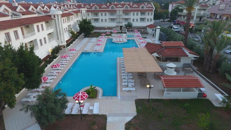 Kocer Club Apartments 말마리스 외부 사진
