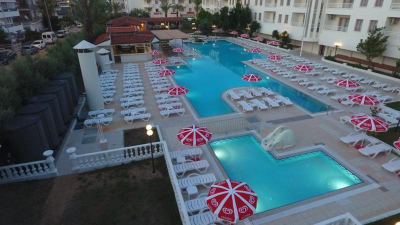 Kocer Club Apartments 말마리스 외부 사진